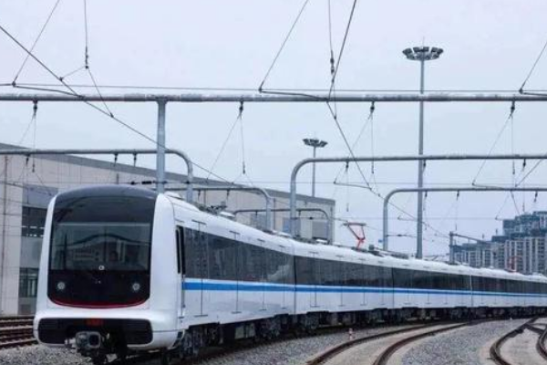 为什么地铁最后要跑一趟空车 调配车辆位置 称为回段车